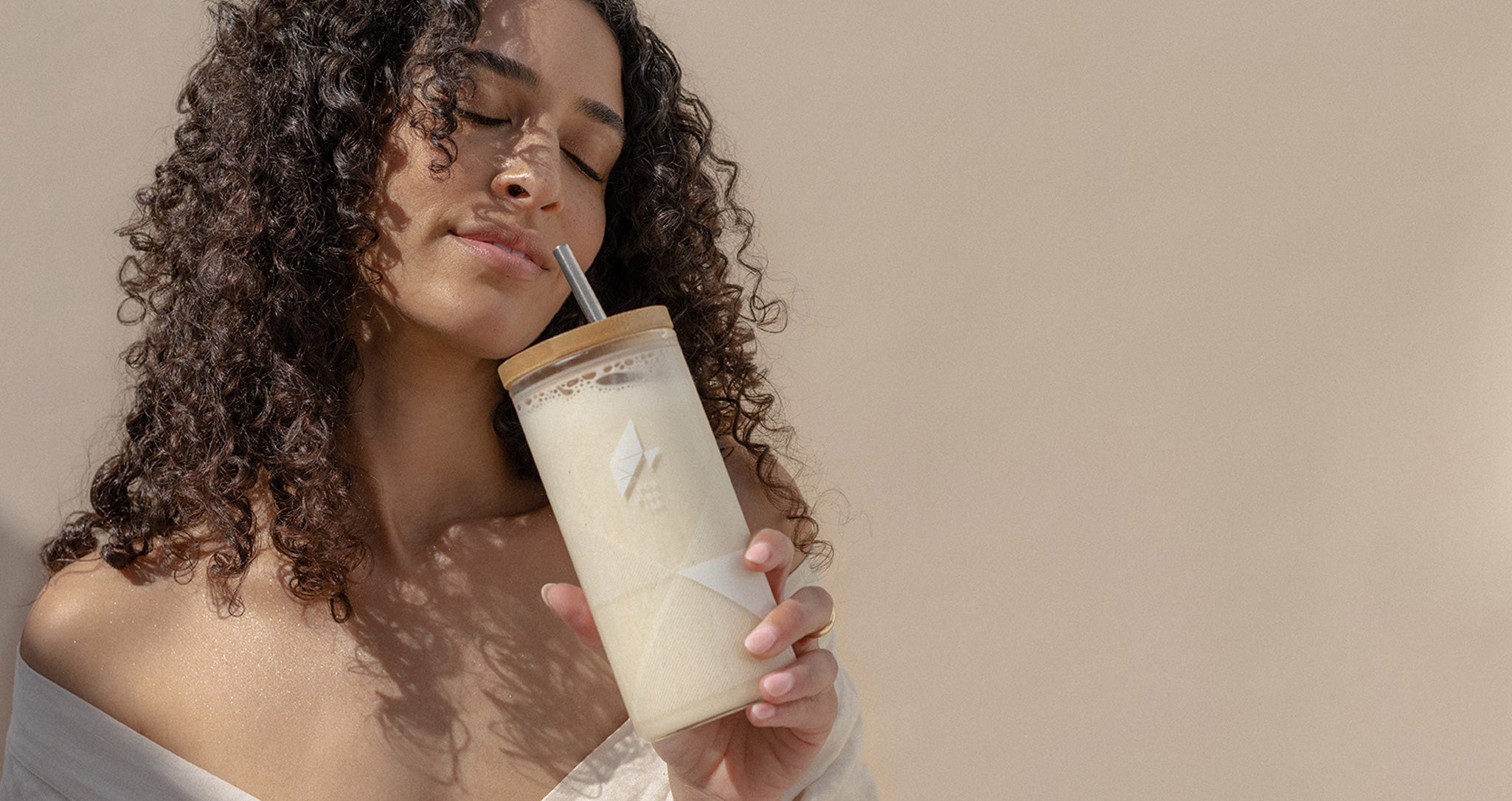 Creamy-Banana-and-Peanut-Butter-Smoothie--FEATURE-IMAGE-2
